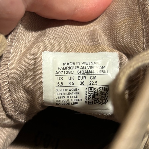 CONVERSE CHUCK TAYLOR High-Top Stone Leather 70 Hi Sneakers Women’s Size 5.5 - Picture 6 of 9